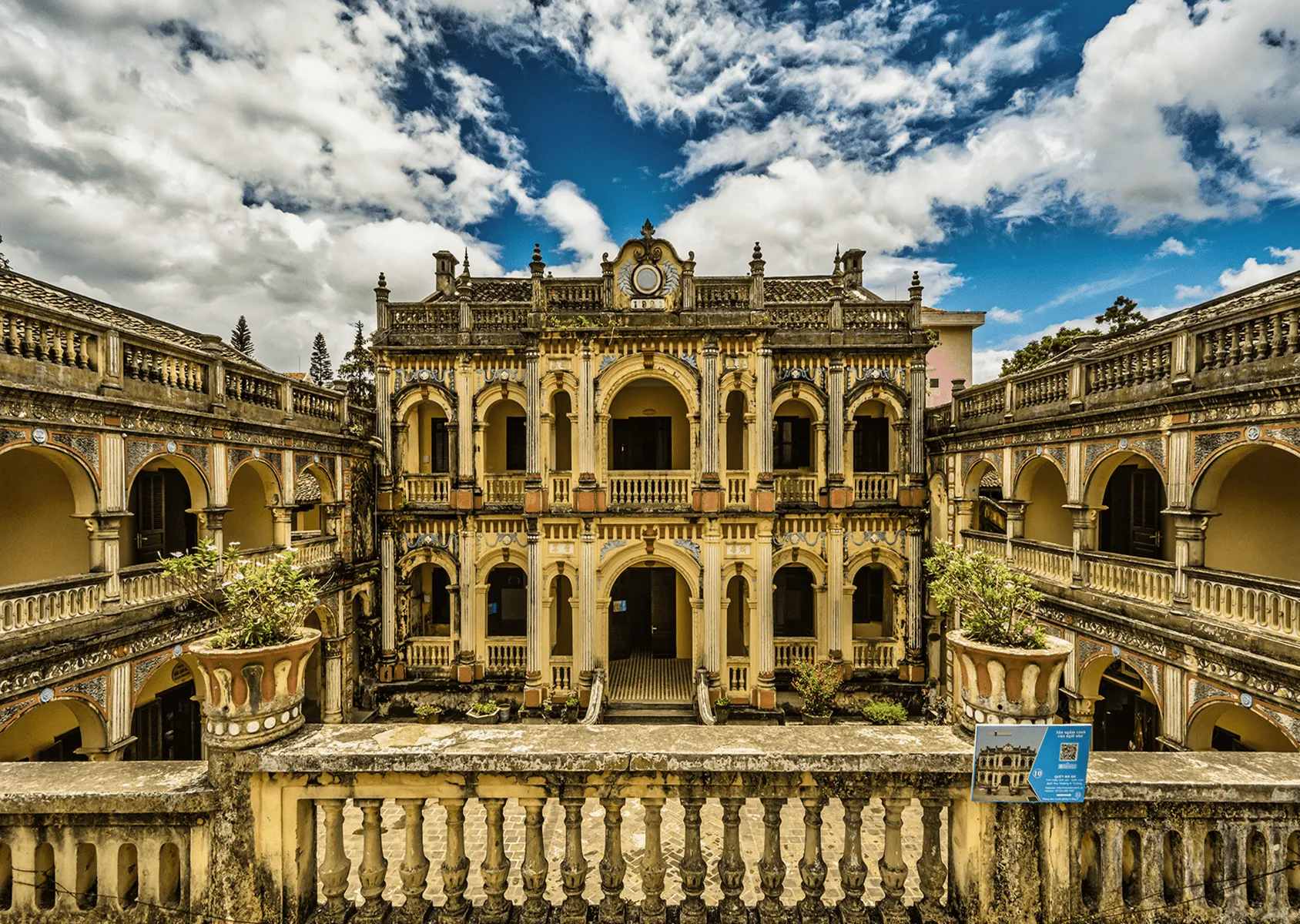 hoang a tuong bac ha