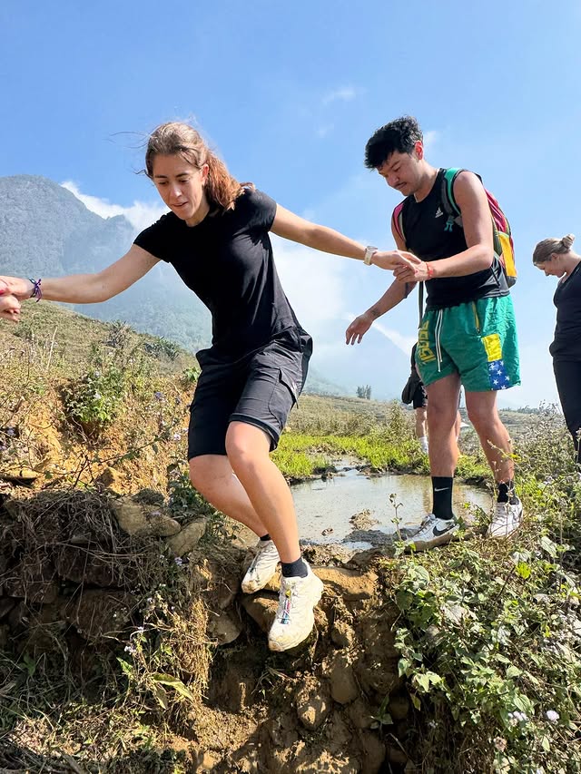 Route Vietnam tours trekking sapa